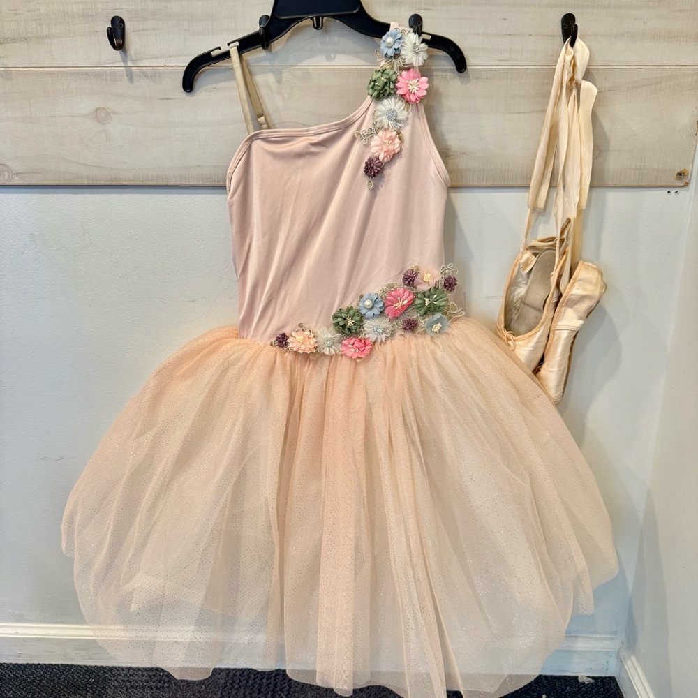 NEW! GRACIE Girls Wildflower Ballet Tutu costume, pink floral dance outfit - Picture 4 of 9